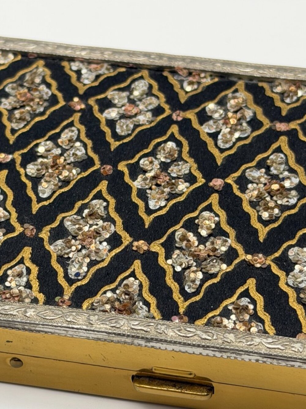 Vintage Ornate Beaded Vanity Compact Makeup Case Secret Compartment VTG 1950's - Picture 2 of 15